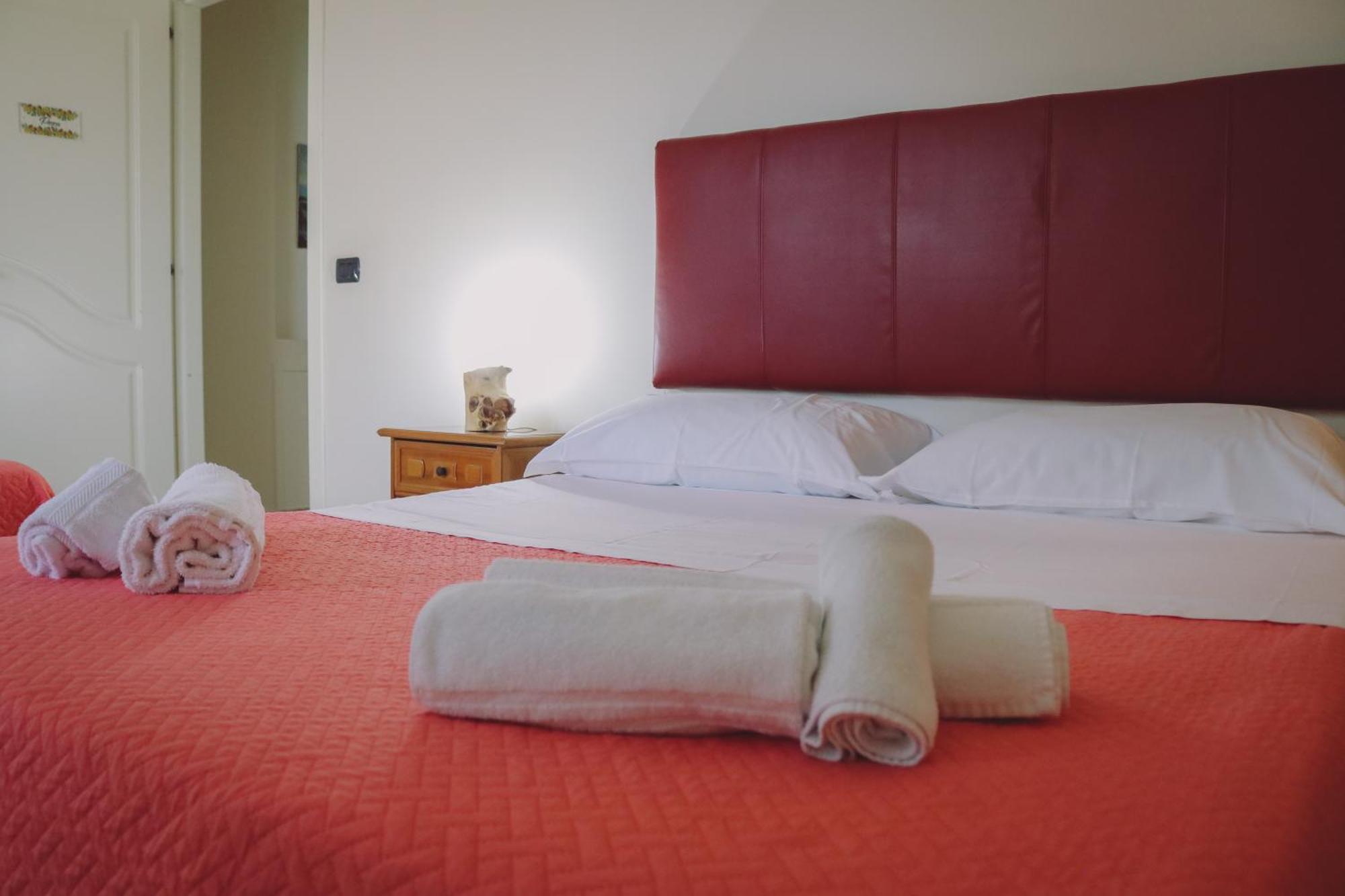 Ranch Simeto Hotel ปาแตร์โน ภายนอก รูปภาพ