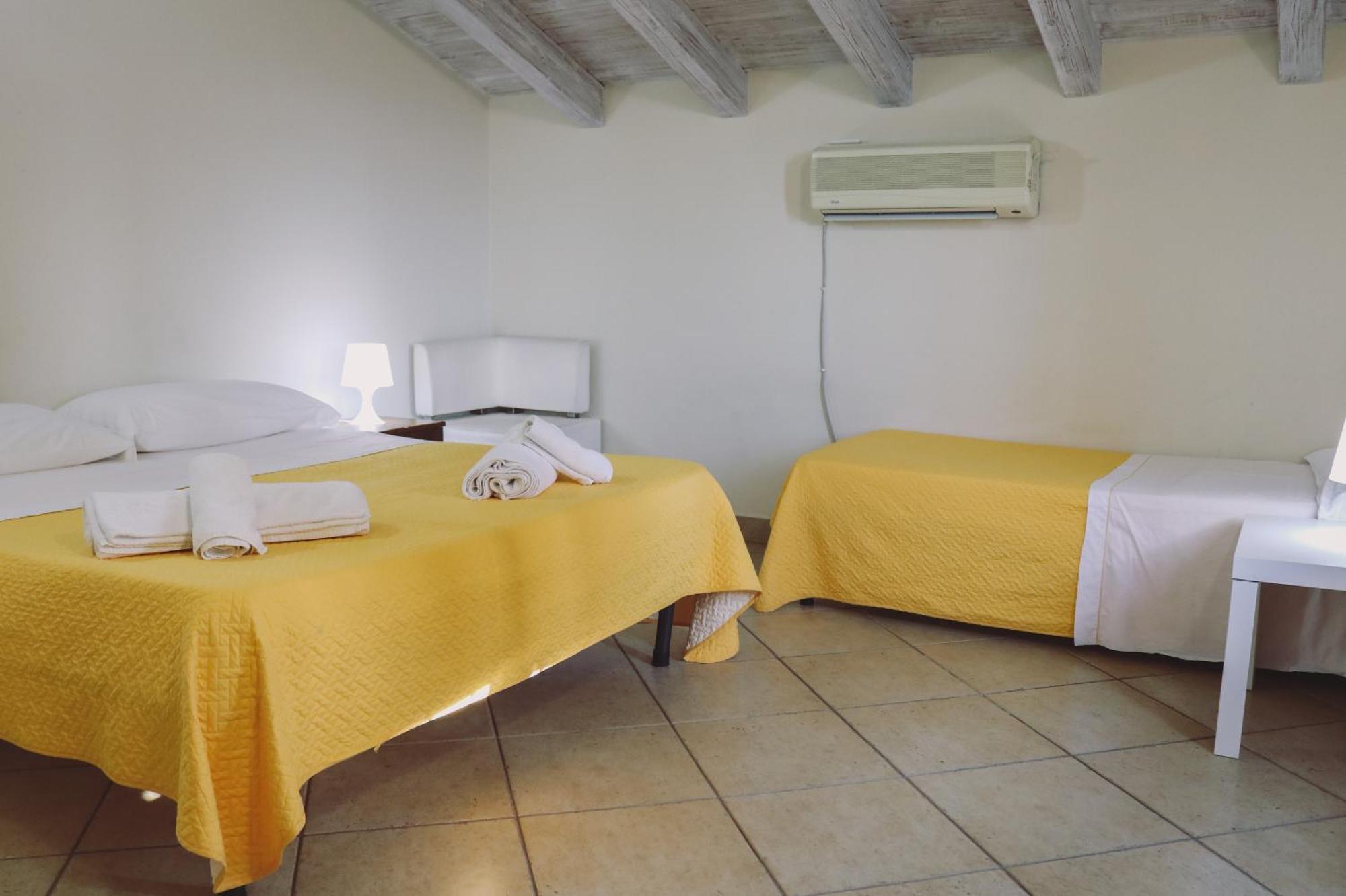 Ranch Simeto Hotel ปาแตร์โน ภายนอก รูปภาพ